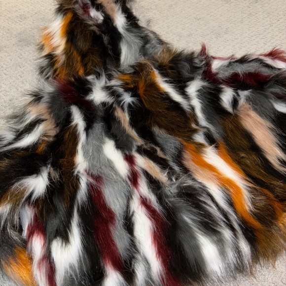 Calico Vegan Fur Jacket | Zip Up with Hood - Picture 6 of 6